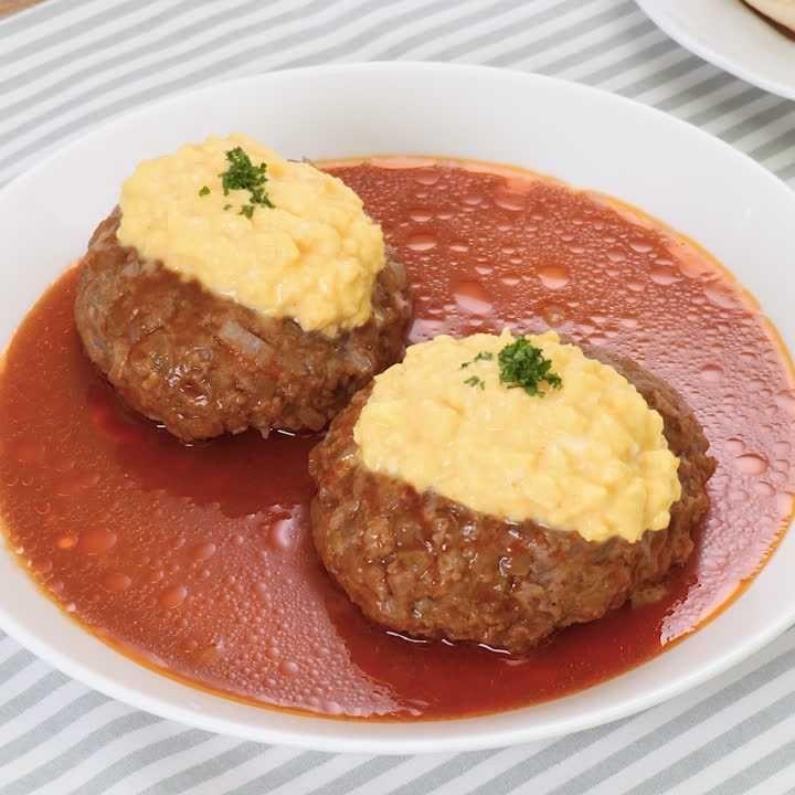 レンジで作る！デミたまハンバーグ