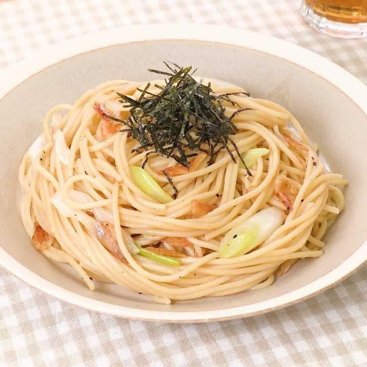 めんつゆで簡単に作れる♪桜えびと長ねぎの和風パスタ